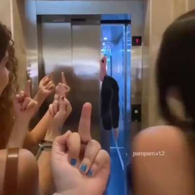 🖕rule