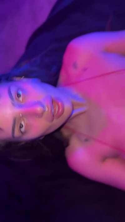 perfect bouncy tits