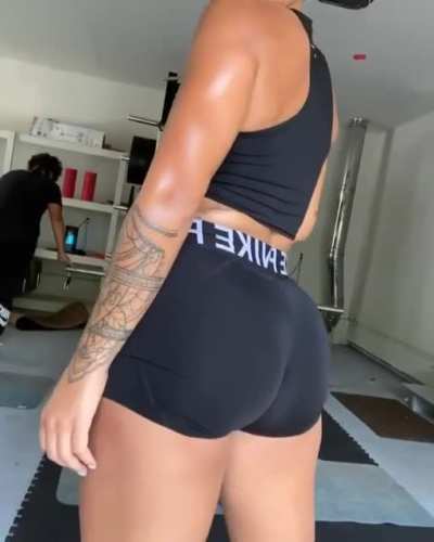🤤