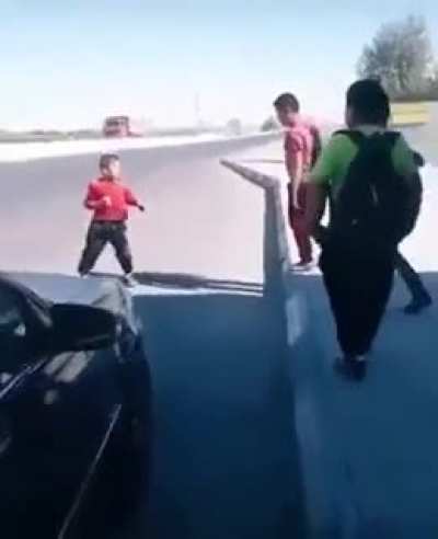 Big kid vs Small kid
