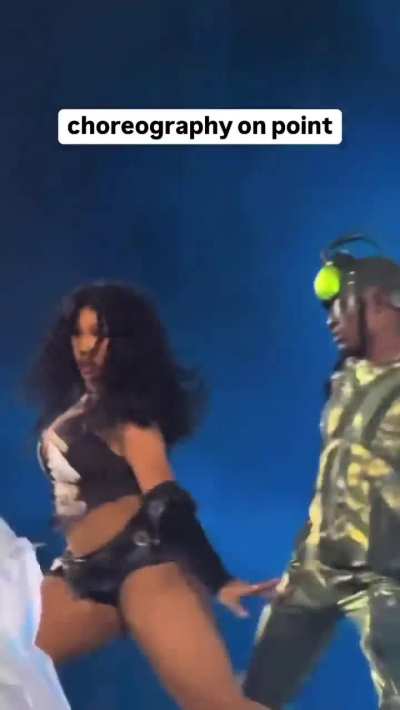 SZA on tour 😍