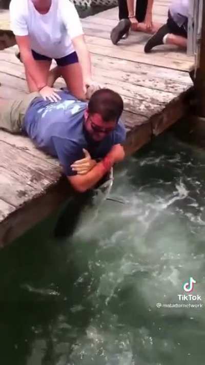 The screams didn't prevent him from his target 🎯