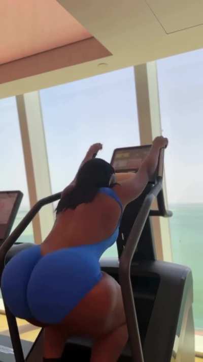 🤤