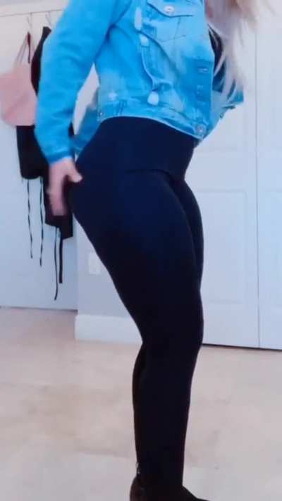 Look at that jiggle😳