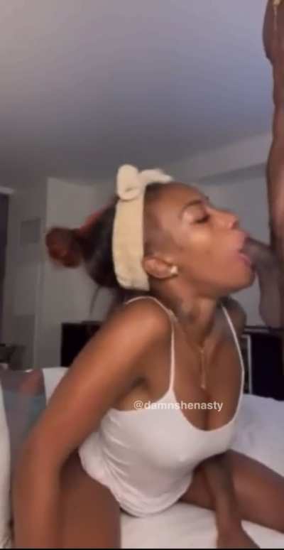 Good neck with the ass poked out