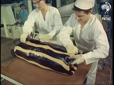 Making Mint Humbugs-British Path&eacute; 1967
