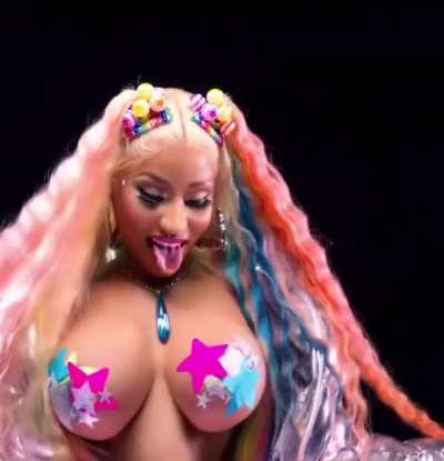 Nicki Minaj full titty clips compilation from the "Trollz" music video. Enjoy