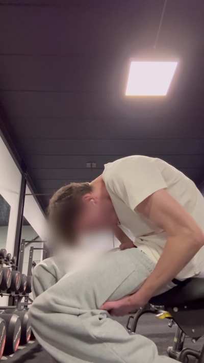 Selfsuck at gym