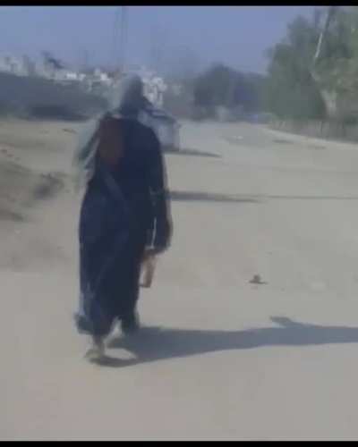 paki hijabi ass on road