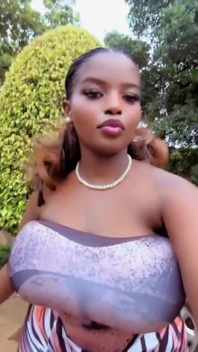 Christine Nampeera (@chr<wbr>istin<wbr>e_nam<wbr>peera<wbr>__)