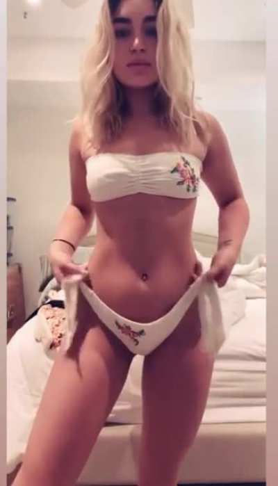 Mmmm that ass