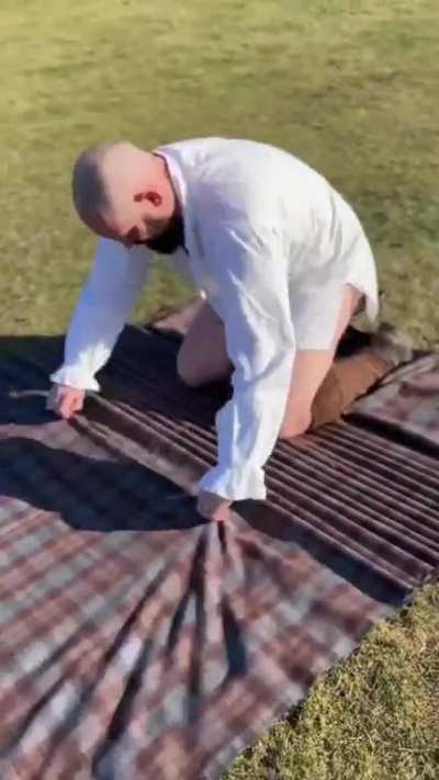 How to fold and wear 