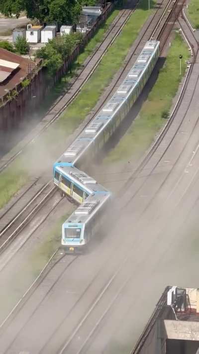 Primeras imágenes del descarrilamiento del Tren Sarmiento a la altura de la estación Liniers