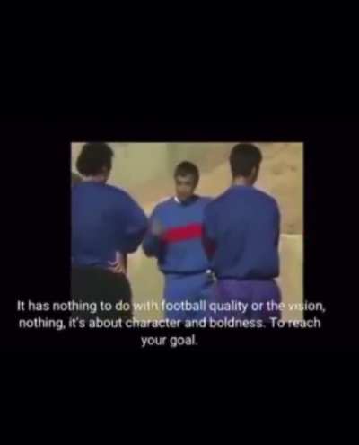 Cruyff speaking to Xavi about the character a coach need to have at Barça