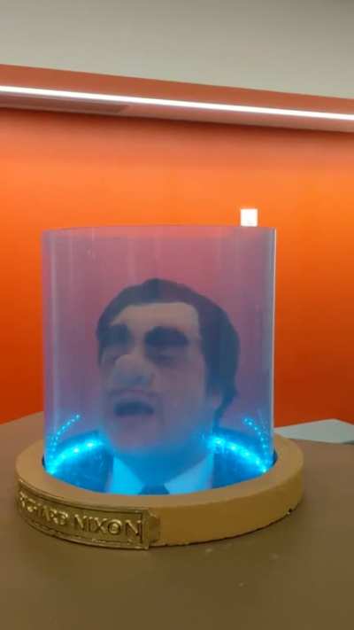 Futurama Cosplay Nixon