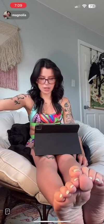 magnoliahoneyypot wrinkled soles on LIVE