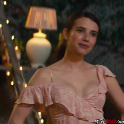 Emma Roberts, professional tease