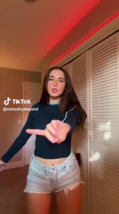 AaliyahQuint #11
