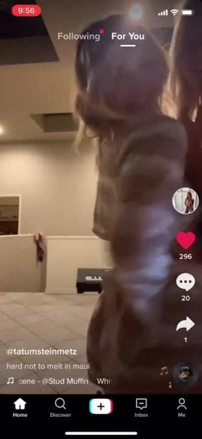 ass shake and slight 🍒 slip