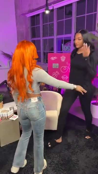 Sexyy Red and Angel Reese twerking