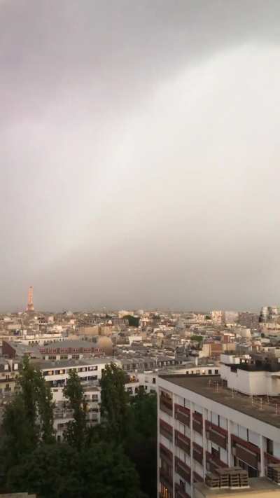 Thunderstorm over Paris right now