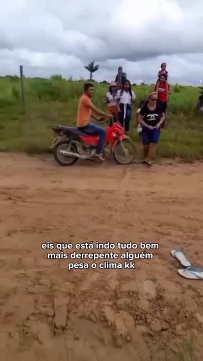 WCGW when getting in the way of running horses