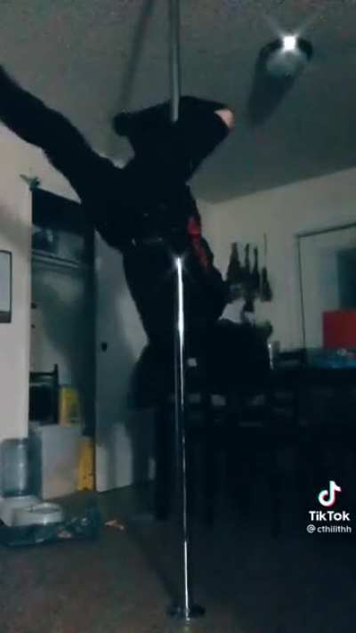 It&rsquo;s pole time! (they/them)