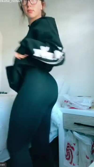 😮