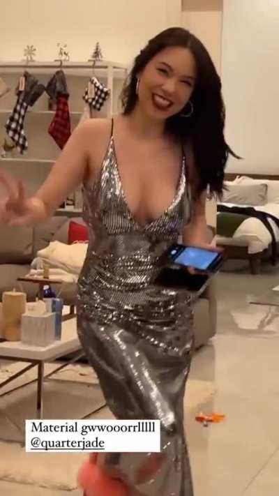 Jodi looking sexy