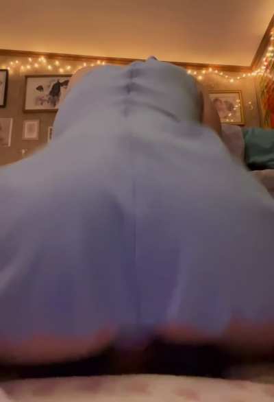 i love the way my dress moves when i’m bouncing on a huge cock <3
