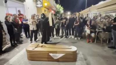 I don't know what I just watched