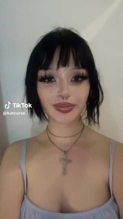 Abusive beauty