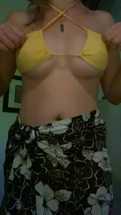Best top for a titty drop!