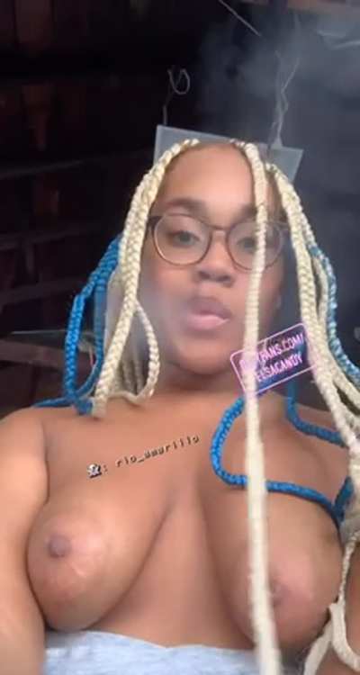 New smoking session video up🍒❤️<wbr>‍🔥 cum see me