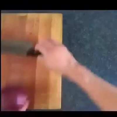 scared onion