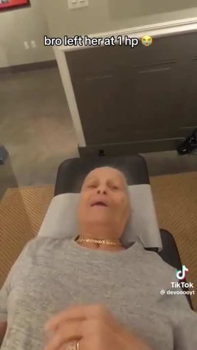 Damn they left granny all discombobulated 🤨