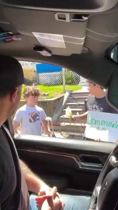 A kid was raising money for an E-Bike selling lemonade. Then a good guy comes along.. it&rsquo;s wonderful.