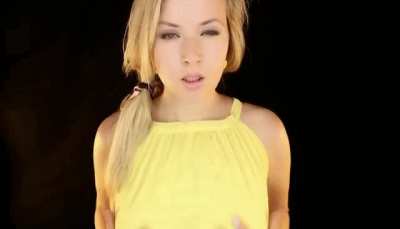 Valeriya boob squeezing