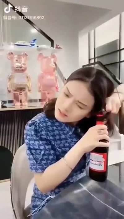 This is the best bar trick I've ever seen
