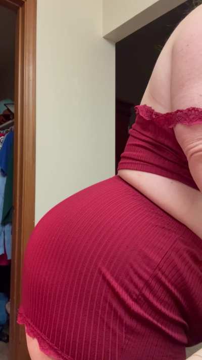 I bet you want all of this 52 yr old, 210 pound farting ass to smother your face & cock right? 😮‍💨