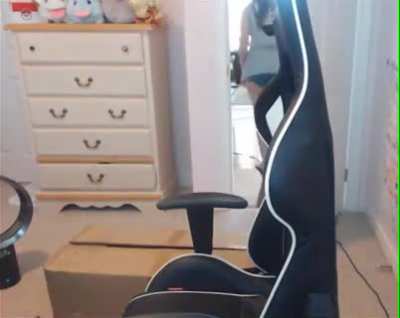 😱