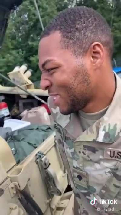 “Why’d you join the army” 🤷🏾‍♀️