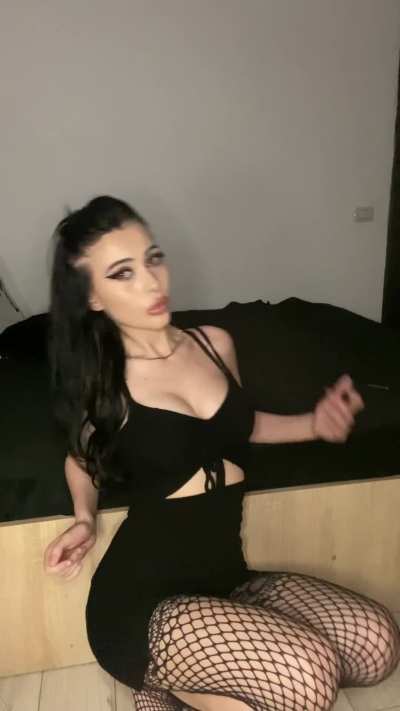 Isabela (@blizzyeee) [onlyfans]