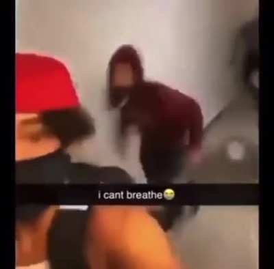 Cops were waiting on his ass👮🏿&zwj;♂️🤣