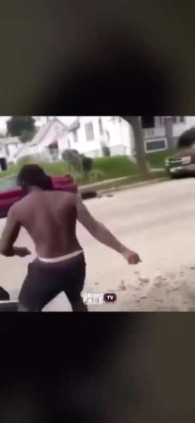 Man is savagely pummeled for hitting another mans mother