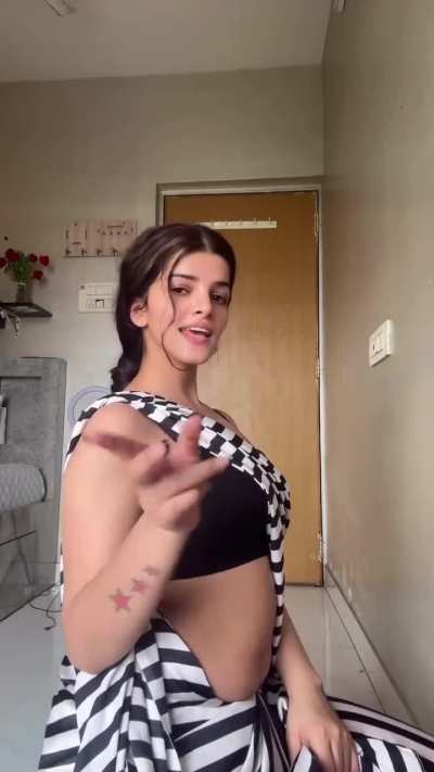 milfy yummy tummy