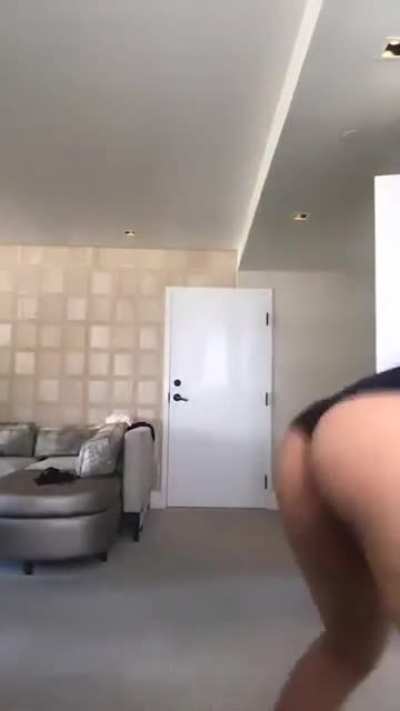 Twerk God