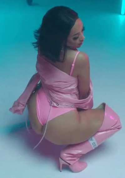 I made an NSFW doja cat server If anyone would like to join and post more.