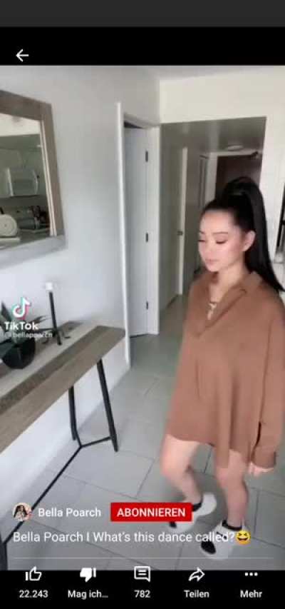 Bella just moving her legs and getting 22k likes on youtube.