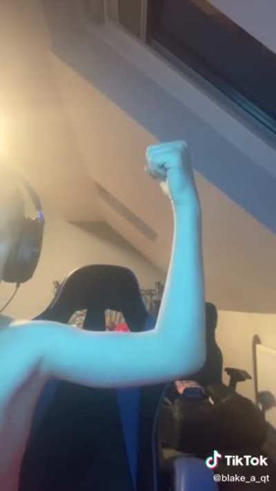 He&rsquo;s super strong. 💪